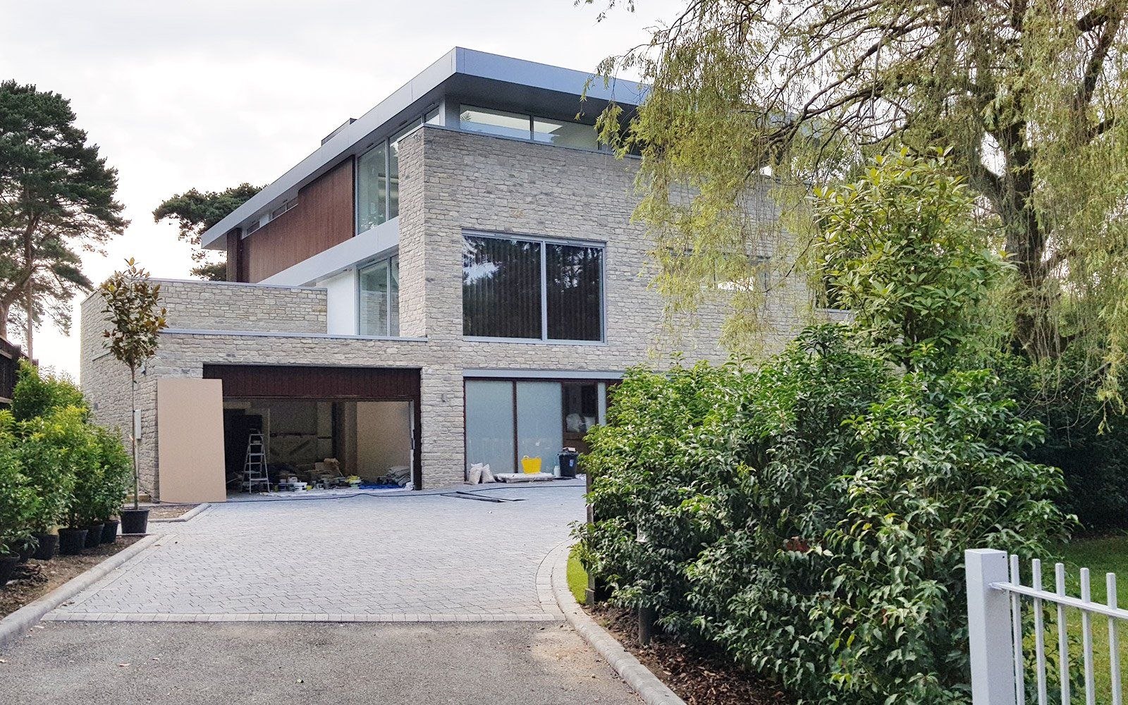 Luscombe Architectural Drive Approach